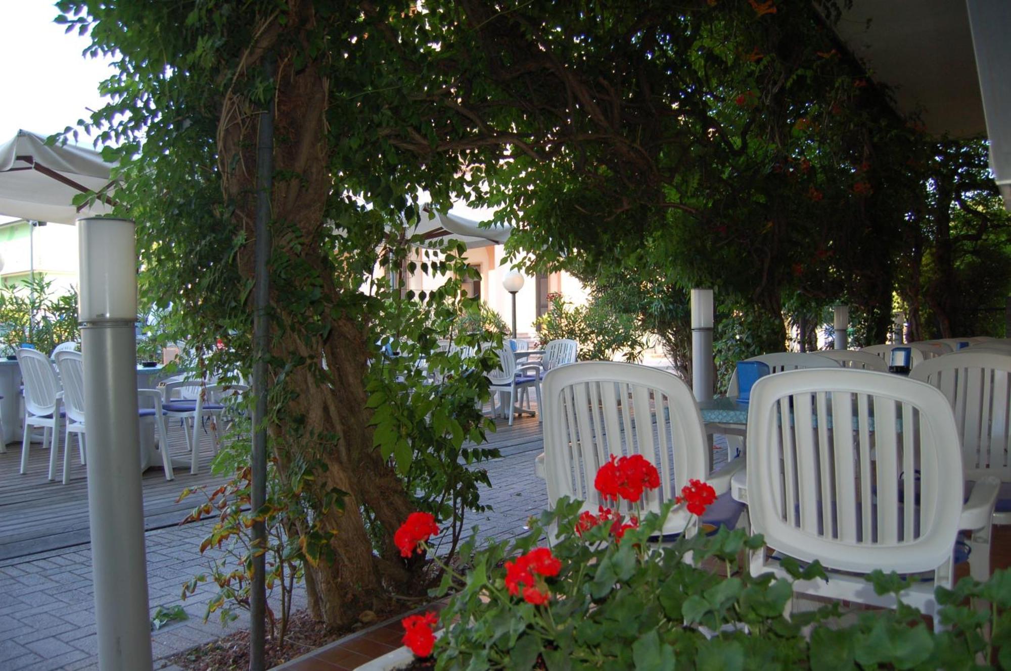 Hotel Wally Lido di Jesolo Kültér fotó