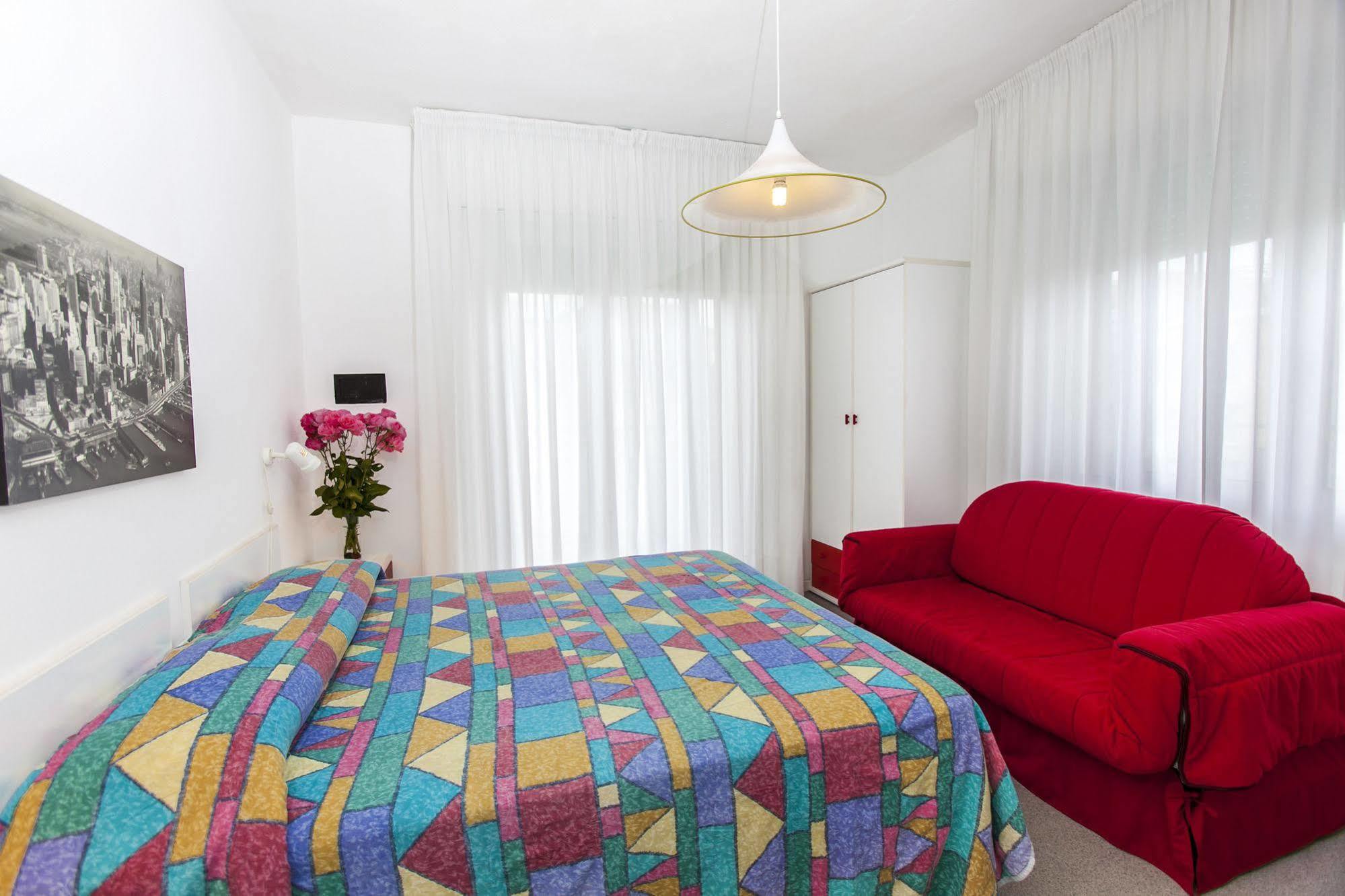 Hotel Wally Lido di Jesolo Kültér fotó